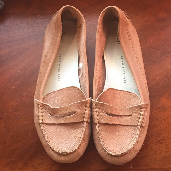 gap driving moccasins